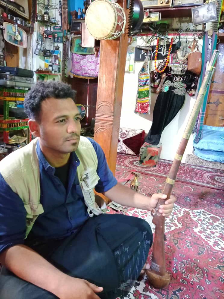 حب التراث يحول منزلاً إلى متحف (شواهد)