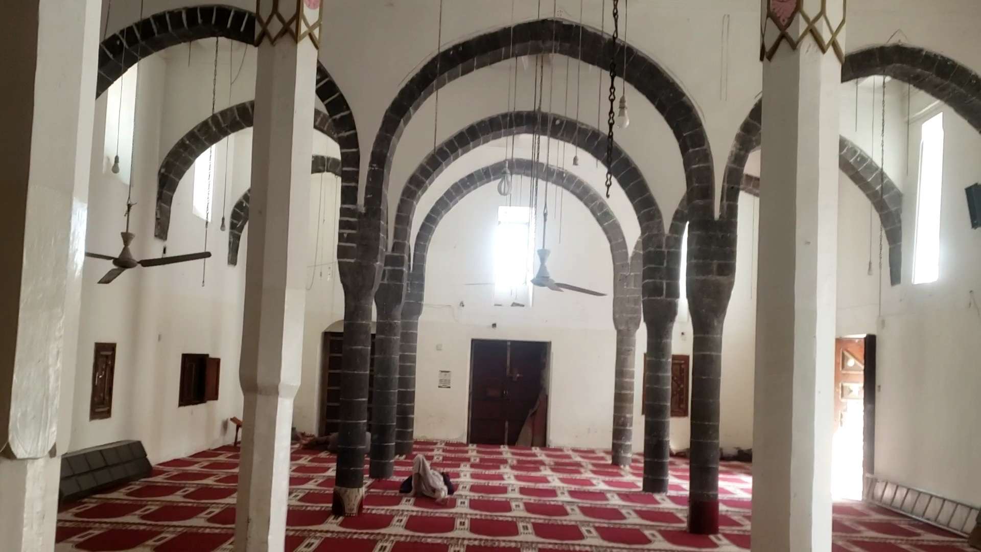 مسجد الأبهر (شواهد)
