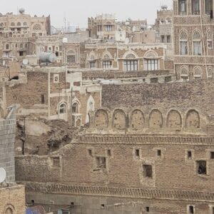 السمسرة من الخارج